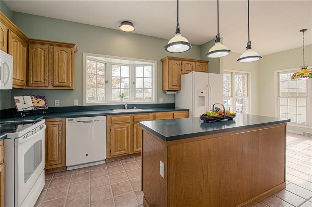 921 S Denman Avenue — photo 12