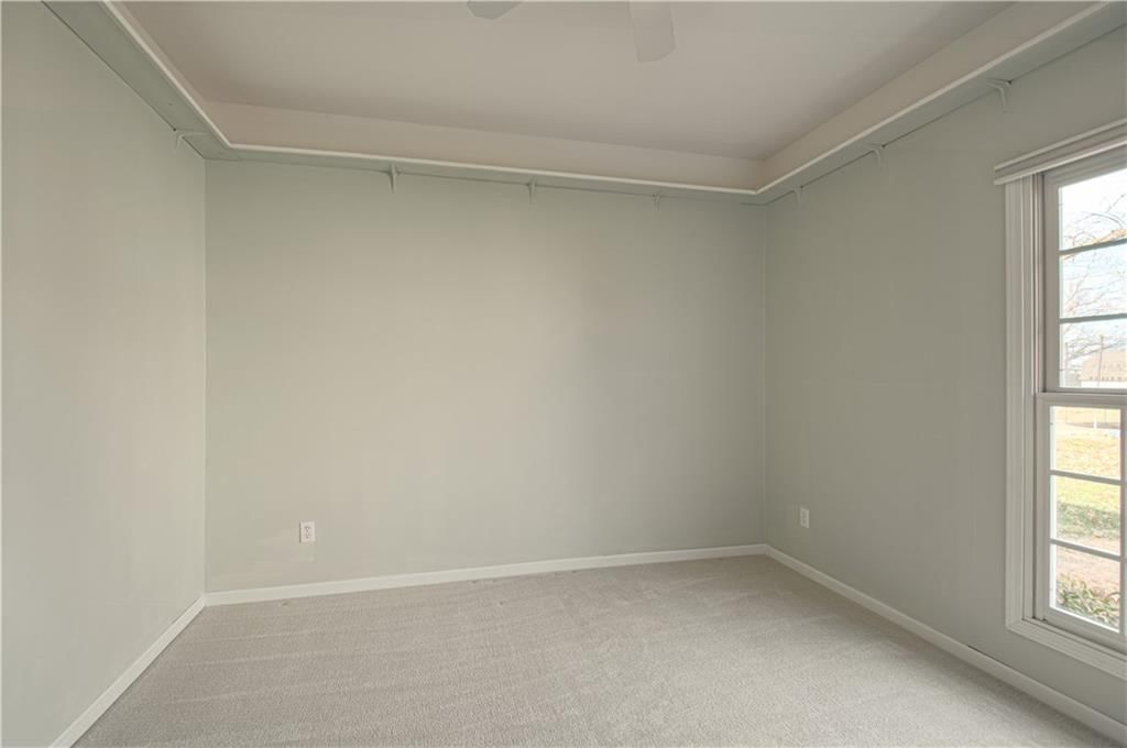 921 S Denman Avenue — photo 21
