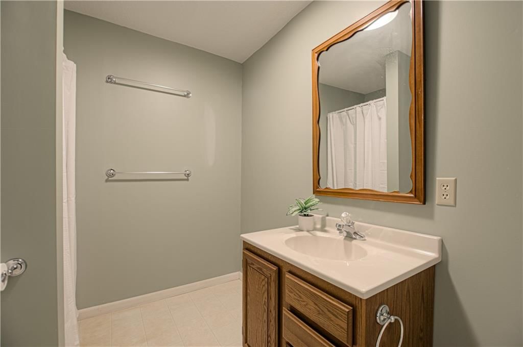 921 S Denman Avenue — photo 30