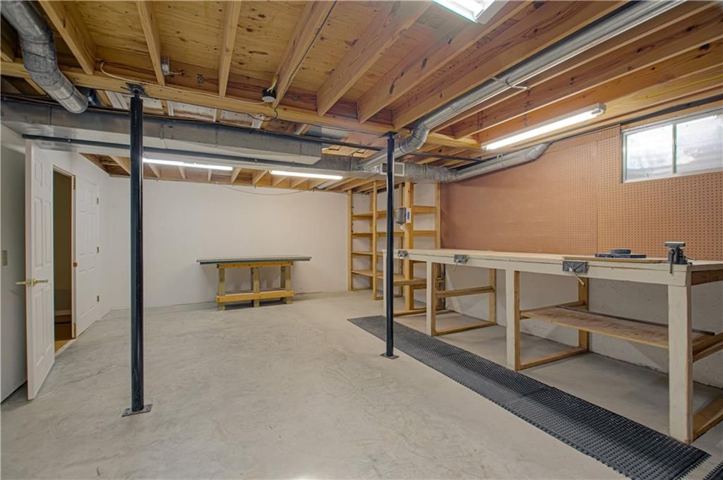 921 S Denman Avenue — photo 32