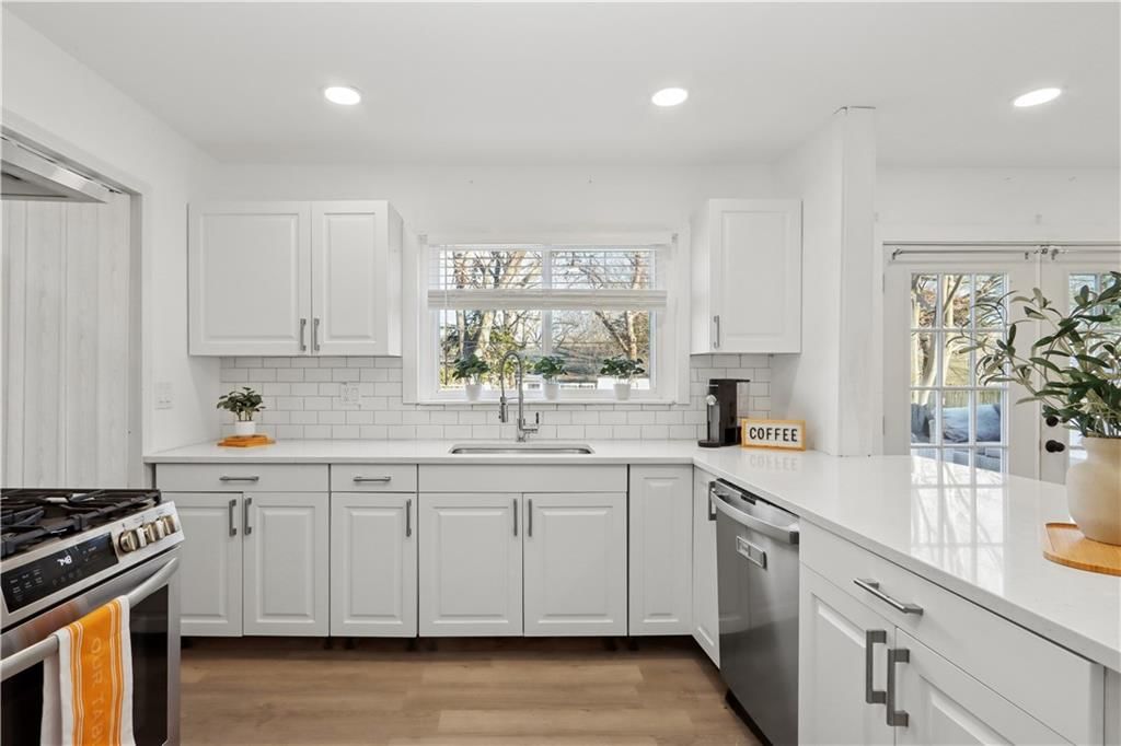 7521 High Drive — photo 8
