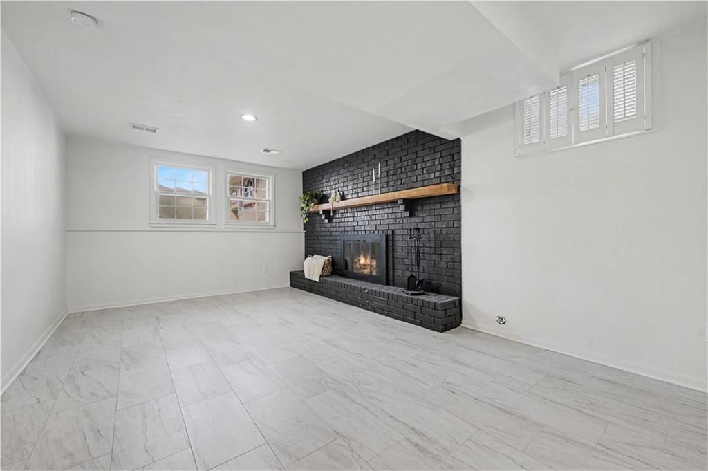 5719 Farley Street — photo 22