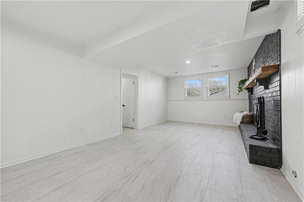 5719 Farley Street — photo 23