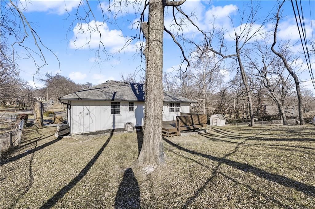 5719 Farley Street — photo 26
