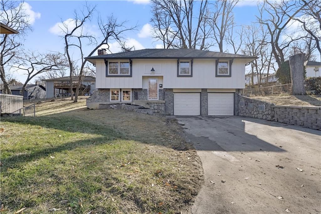5719 Farley Street — photo 32