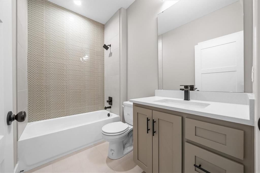 720 NE Lone Hill Drive — photo 31