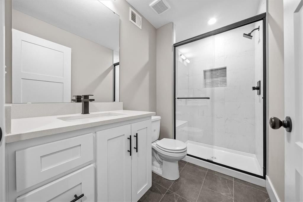 720 NE Lone Hill Drive — photo 32