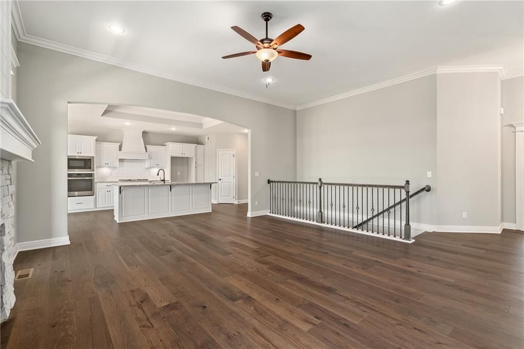 10216 N Winchester Avenue — photo 9