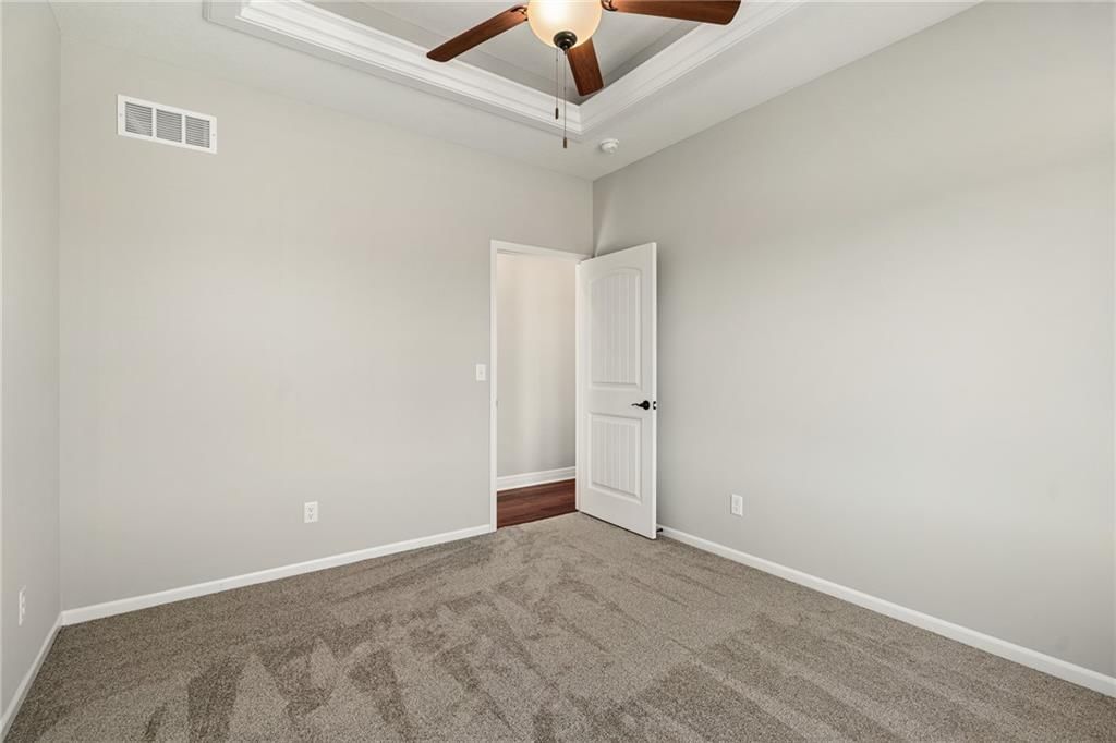 10216 N Winchester Avenue — photo 30