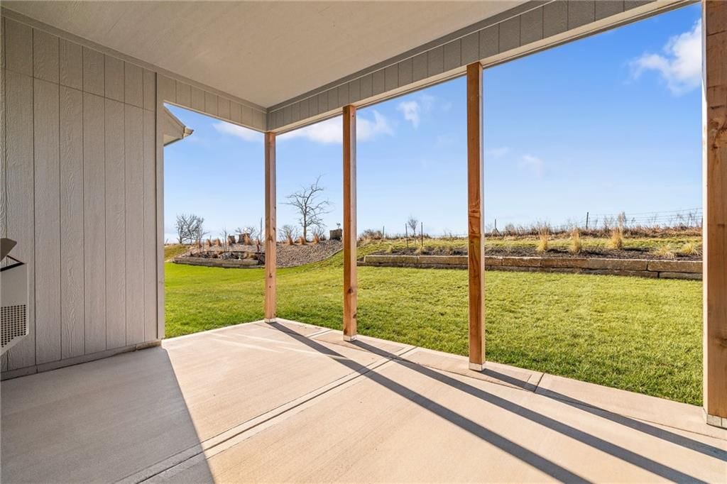 10216 N Winchester Avenue — photo 42