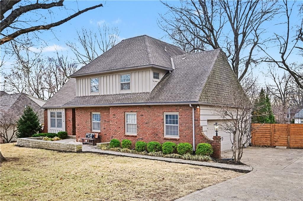 12716 Oakmont Drive — photo 3
