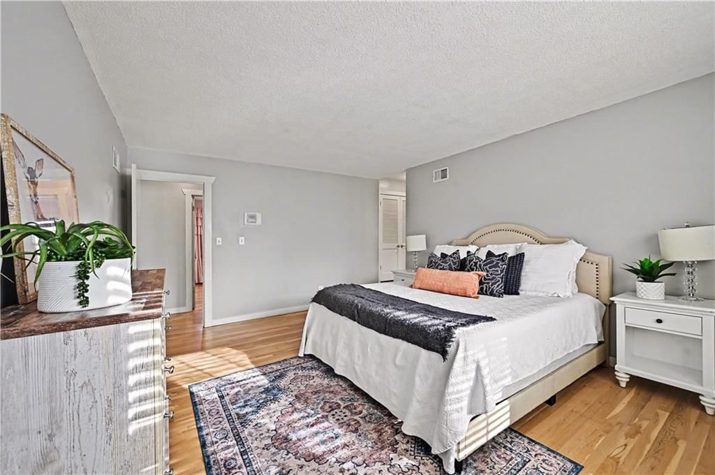 12716 Oakmont Drive — photo 20