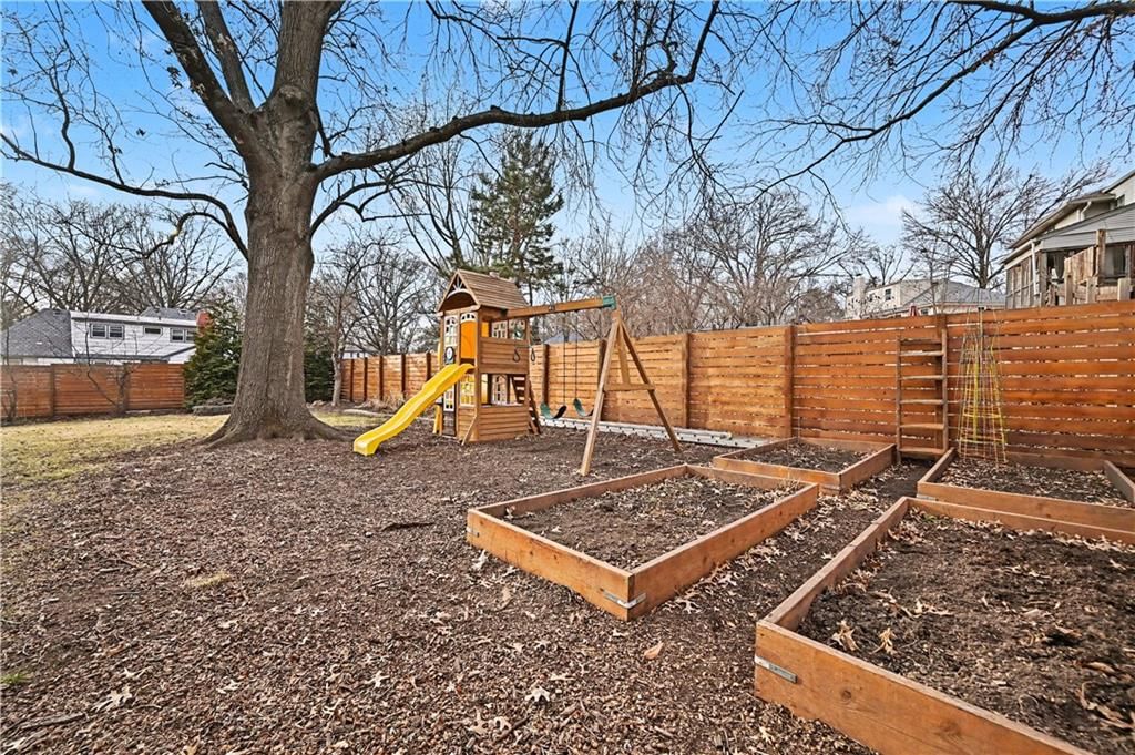 12716 Oakmont Drive — photo 47