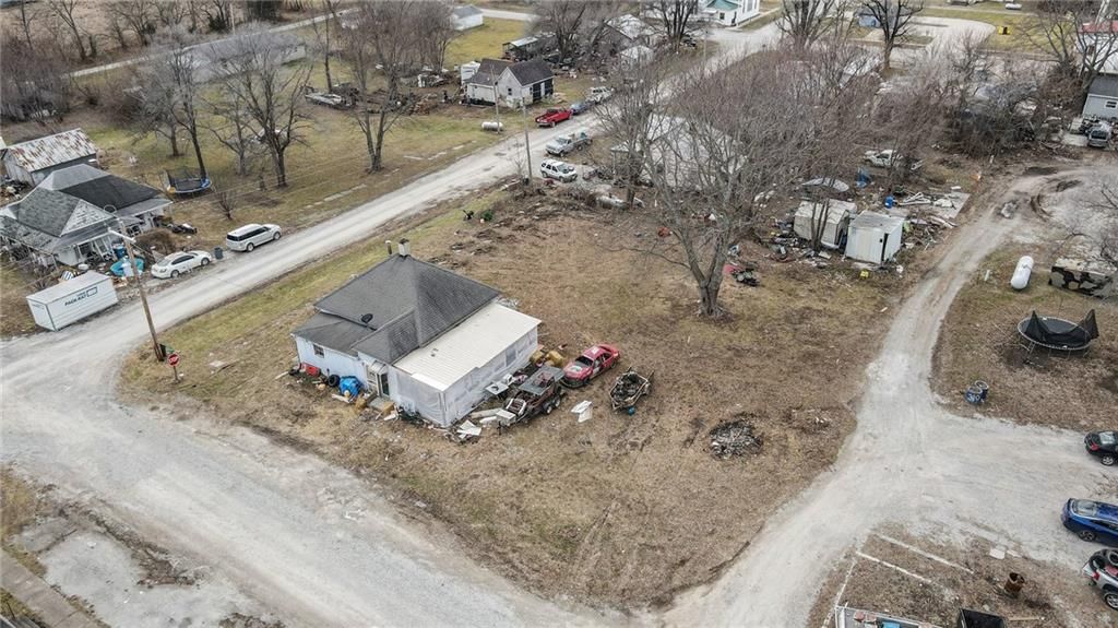 313 E 3rd Street — photo 10
