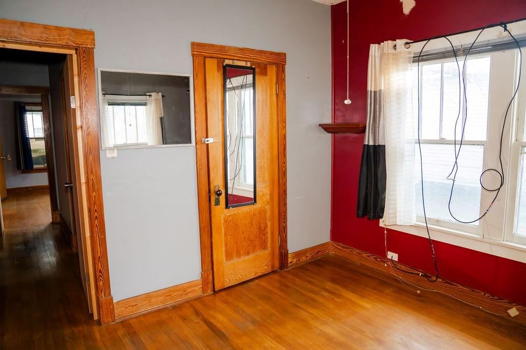 2720 Clark Avenue — photo 16