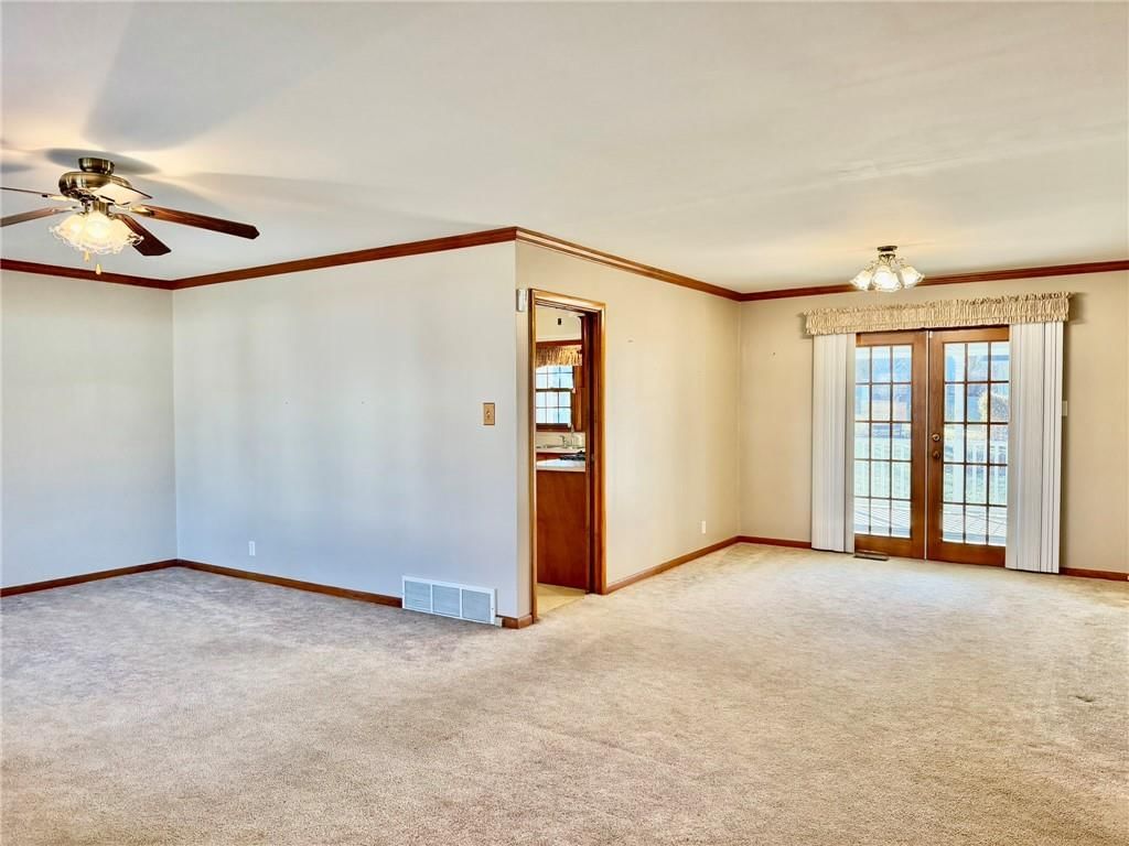 320 W Torrance Street — photo 13