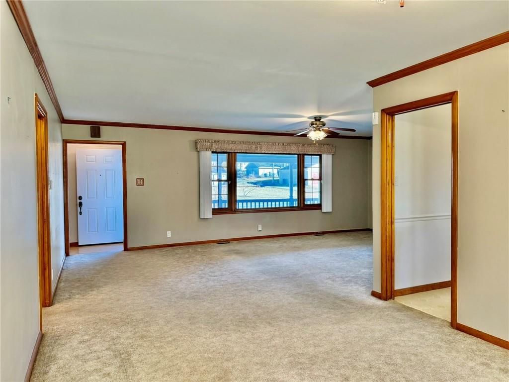 320 W Torrance Street — photo 14