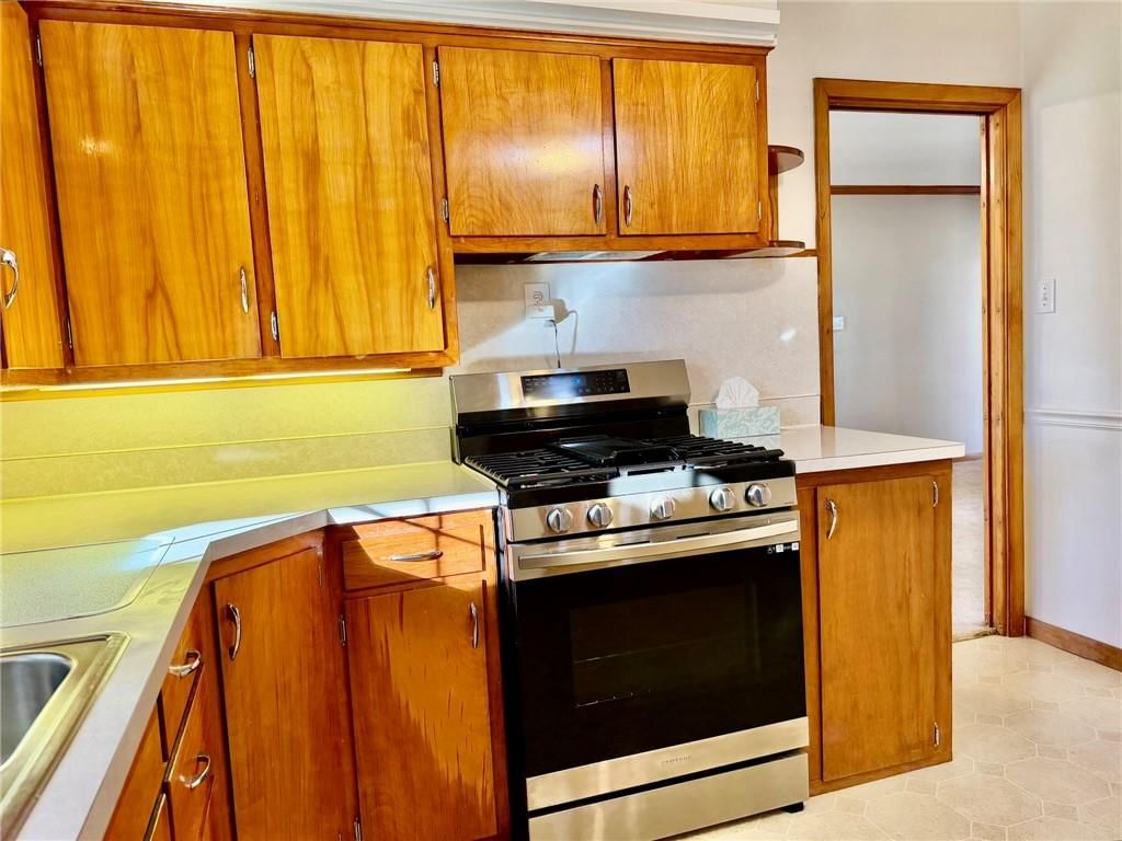 320 W Torrance Street — photo 18