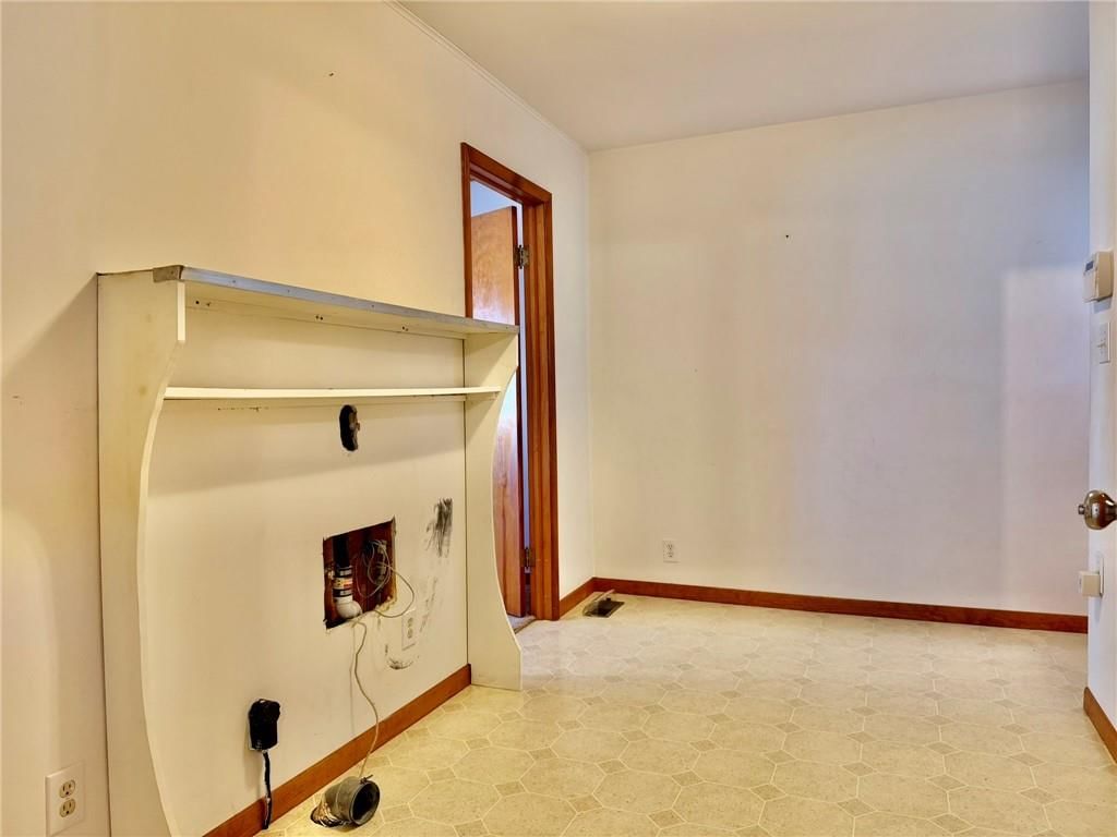 320 W Torrance Street — photo 19