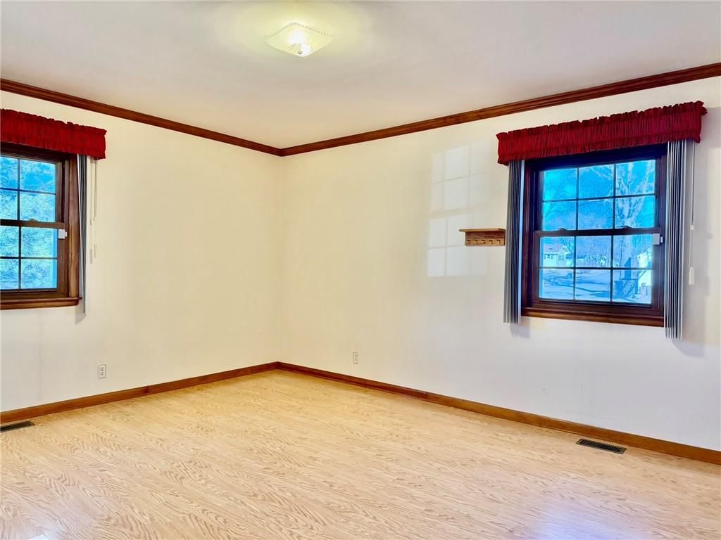 320 W Torrance Street — photo 34