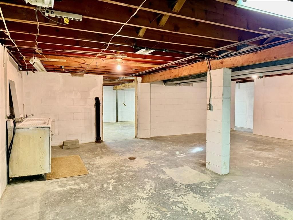 320 W Torrance Street — photo 37