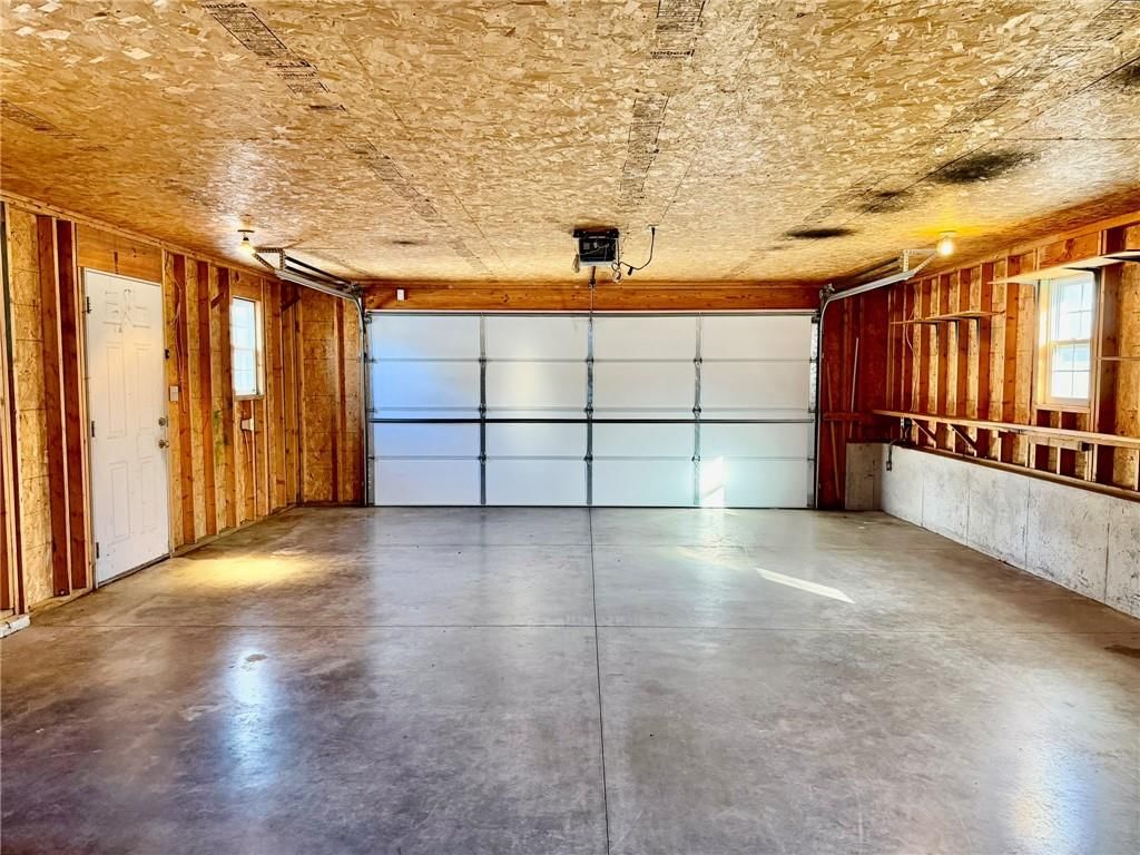 320 W Torrance Street — photo 59