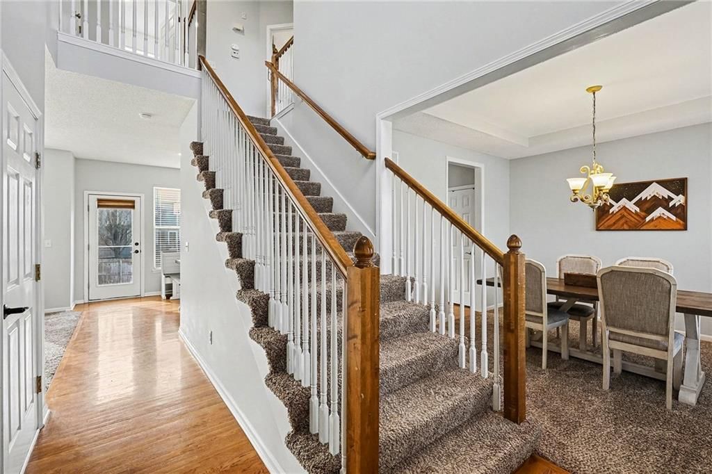 527 E BLUEBIRD Street — photo 7