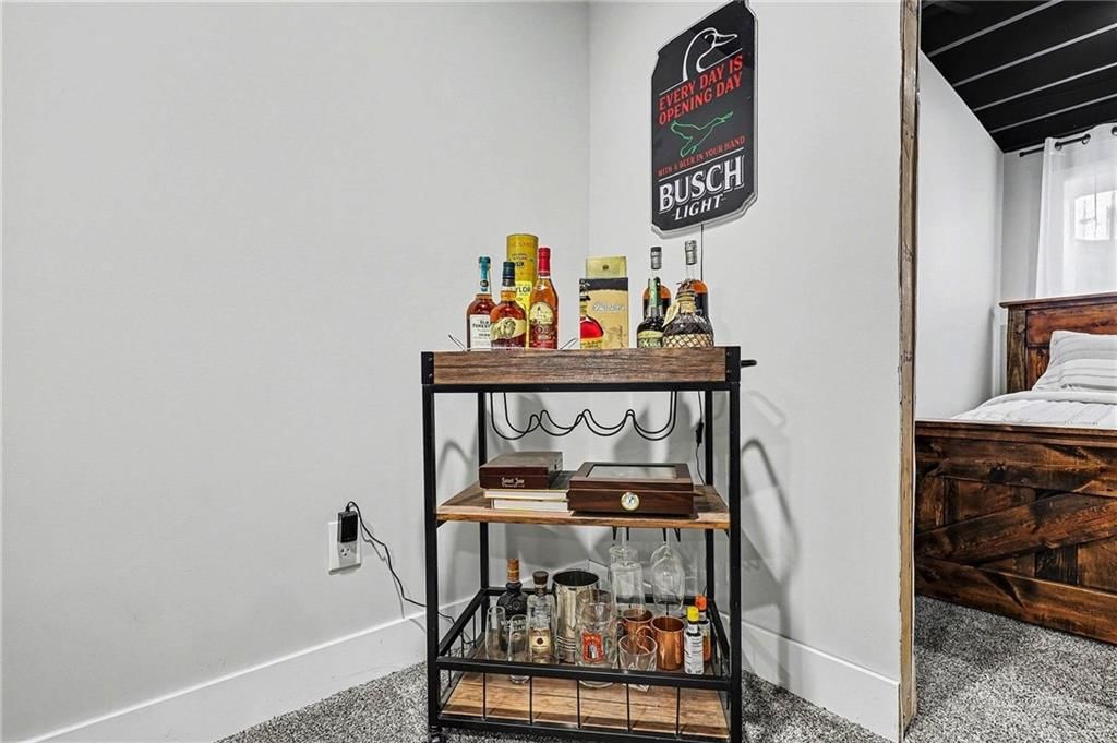 527 E BLUEBIRD Street — photo 25