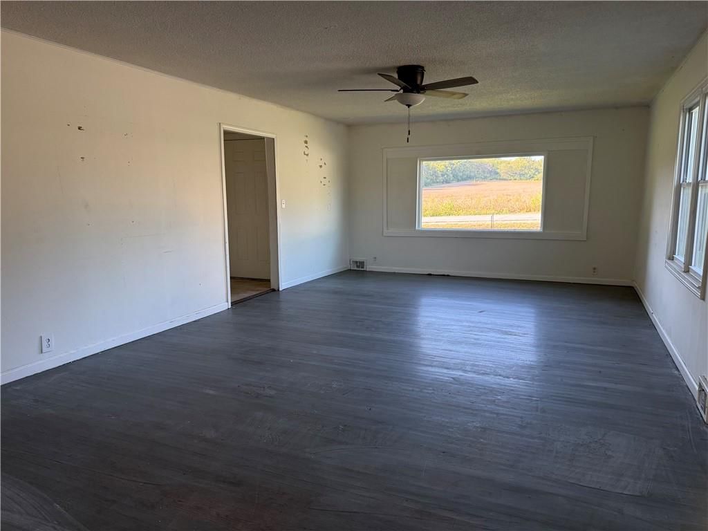 1213 Main Street — photo 18