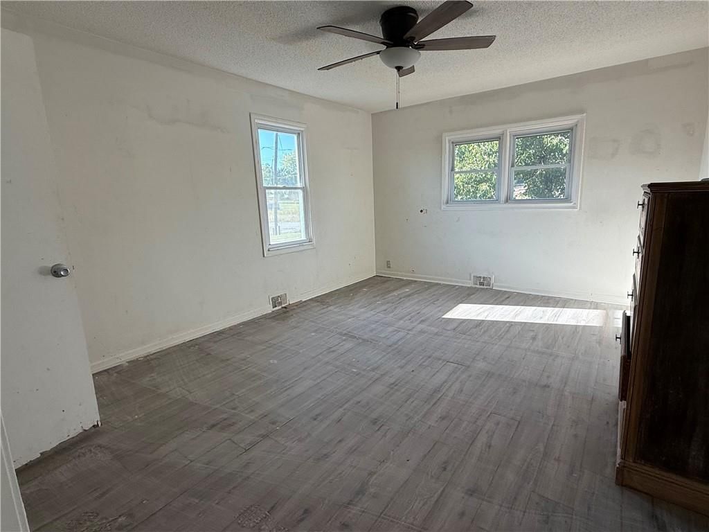 1213 Main Street — photo 20