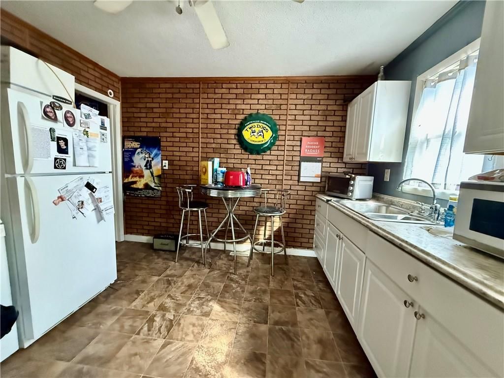 1213 Main Street — photo 33