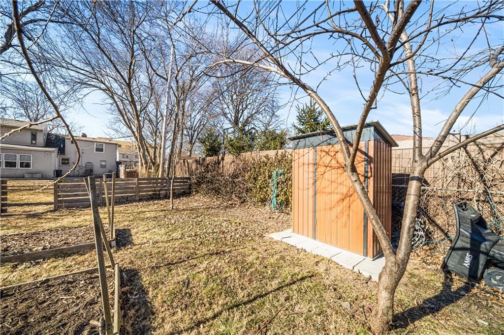 7611 Terrace Street — photo 34