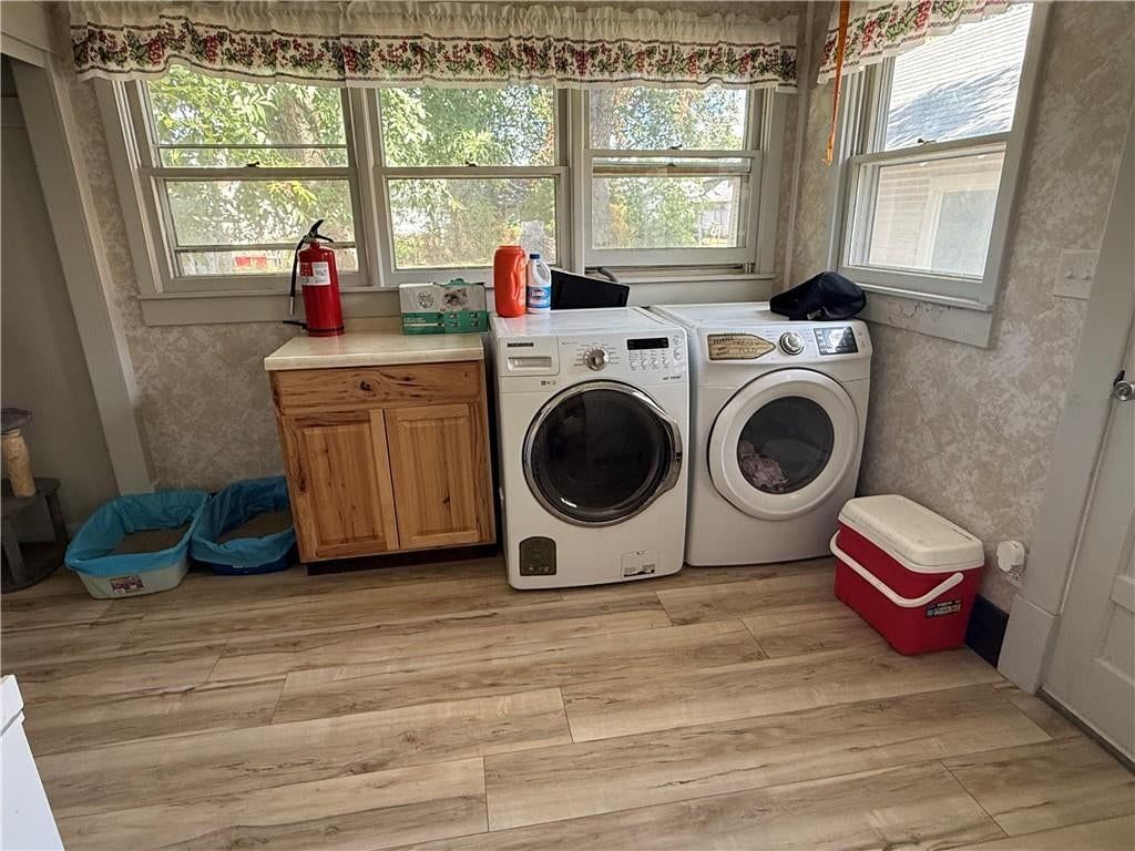 1314 W 5th Street — photo 33