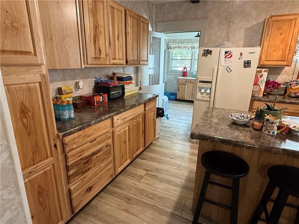 1314 W 5th Street — photo 34