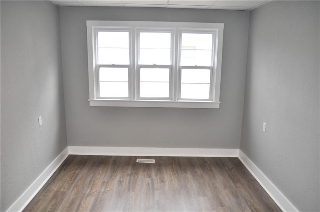 314 W Vermont Street — photo 8