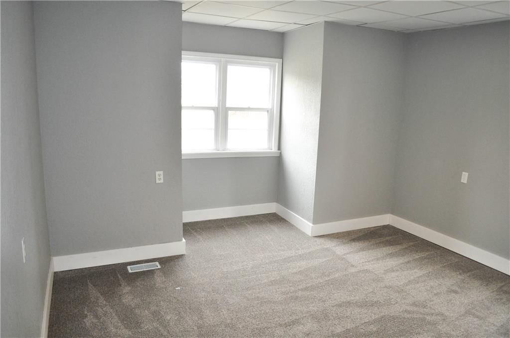 314 W Vermont Street — photo 11