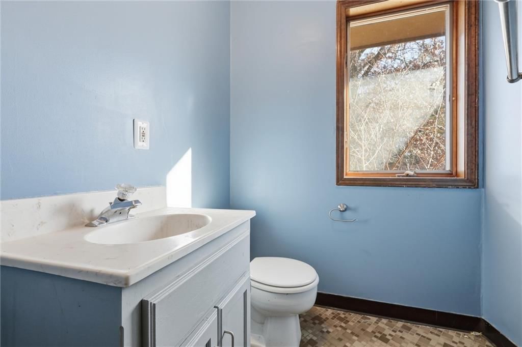 5725 Malcolm Lake Road — photo 15
