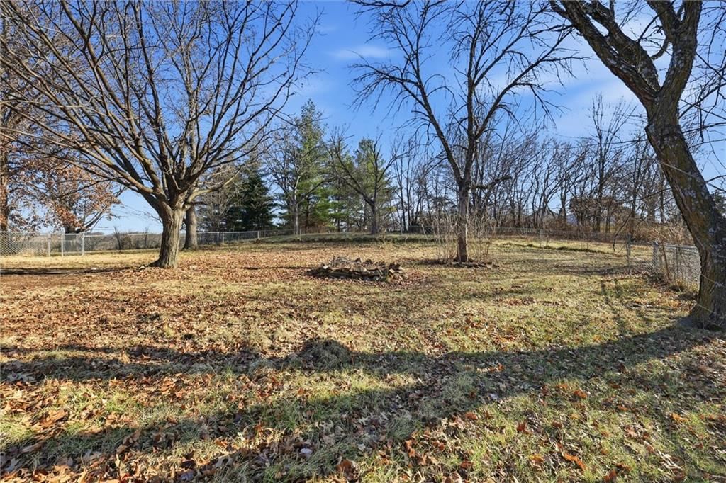 5725 Malcolm Lake Road — photo 26
