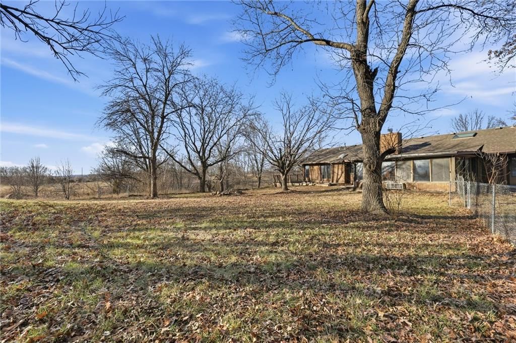 5725 Malcolm Lake Road — photo 28