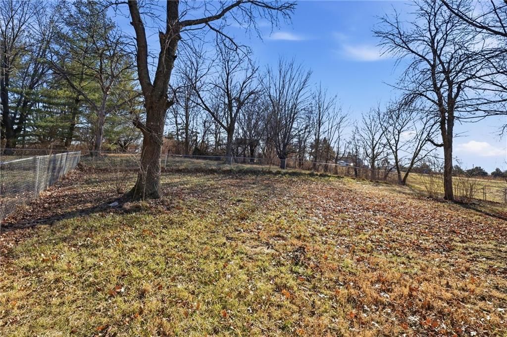 5725 Malcolm Lake Road — photo 30