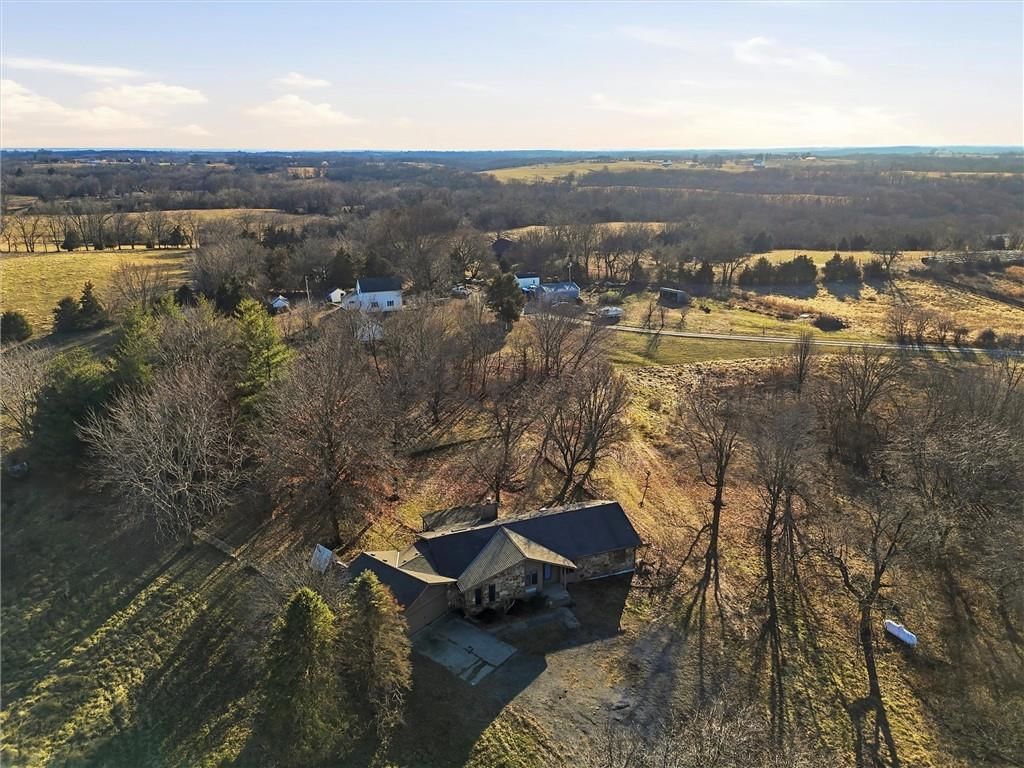 5725 Malcolm Lake Road — photo 33