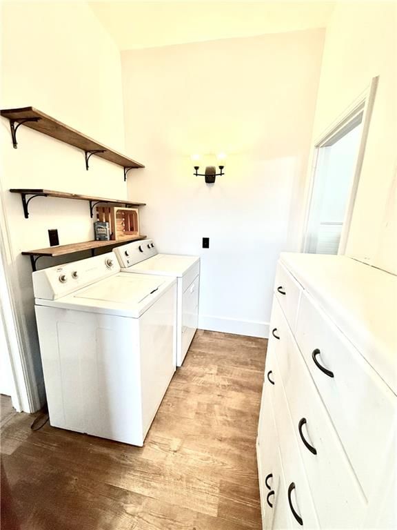 335 E 4TH Street — photo 12
