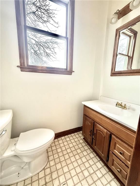 335 E 4TH Street — photo 13