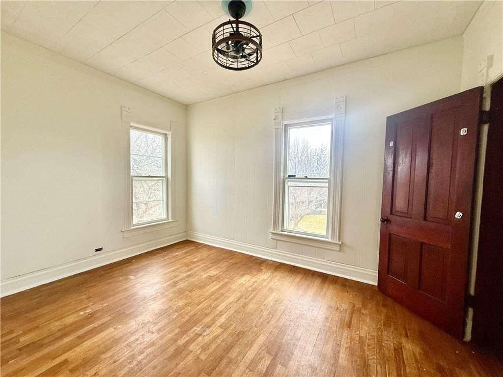 335 E 4TH Street — photo 19