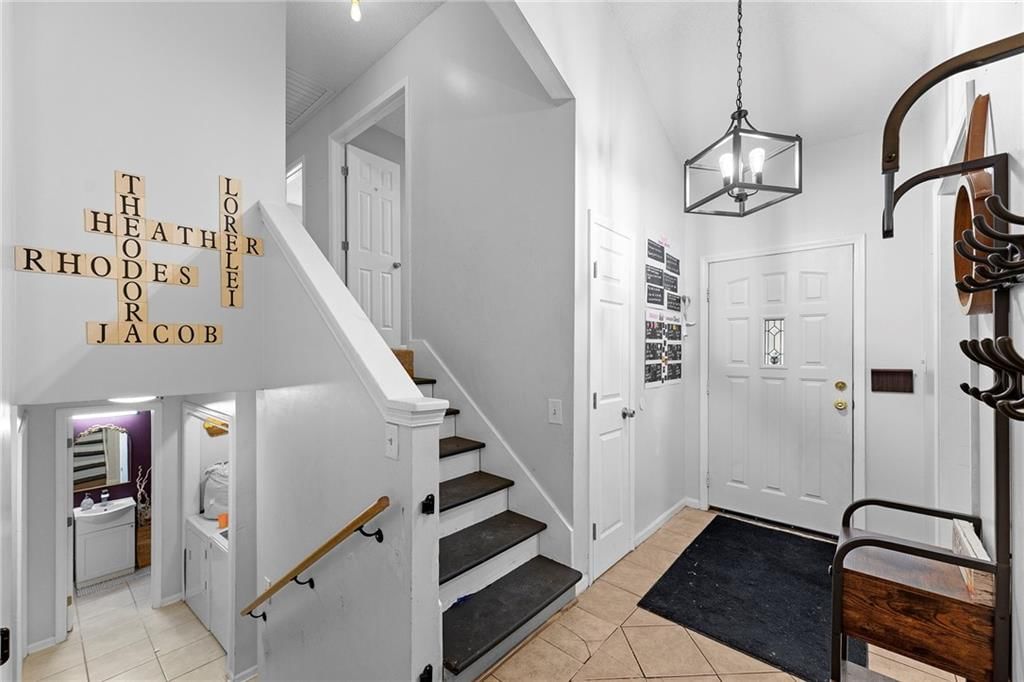 3513 Tudor Drive — photo 2