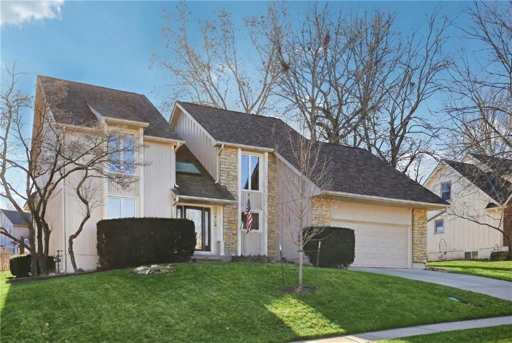 4014 NE Woodridge Drive — photo 2