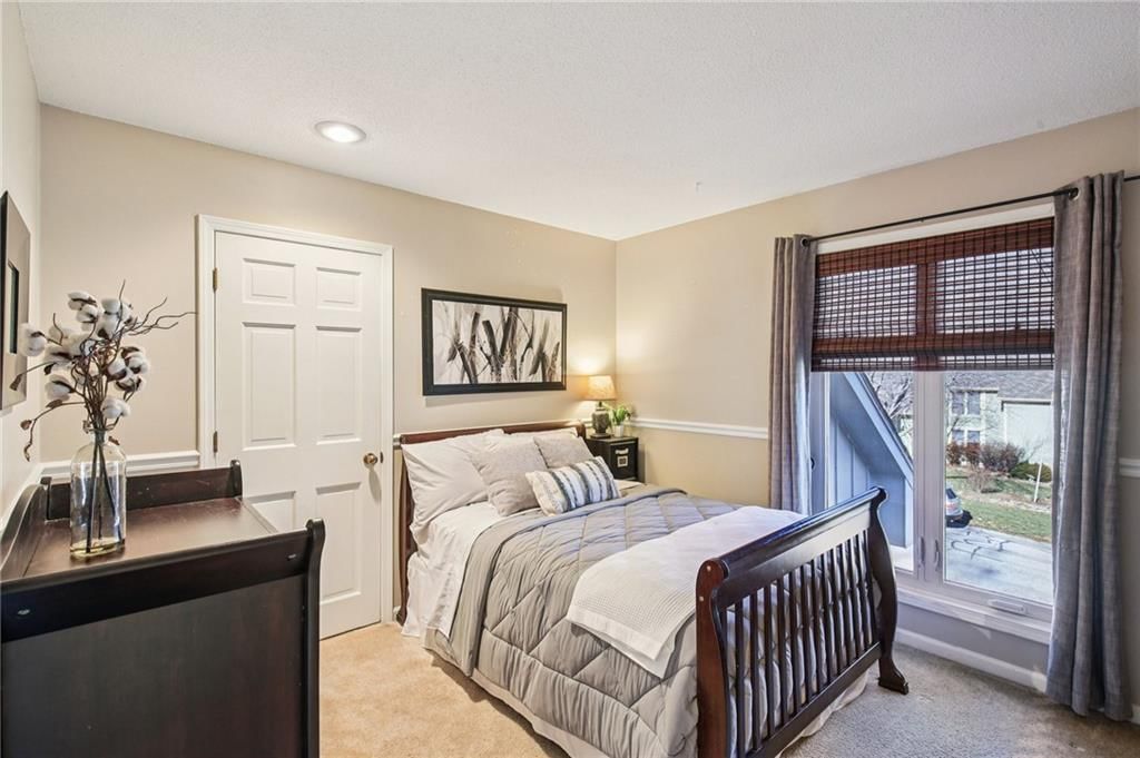 4014 NE Woodridge Drive — photo 31
