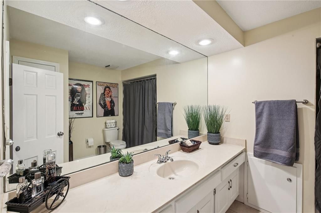 4014 NE Woodridge Drive — photo 36