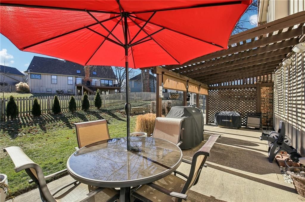 4014 NE Woodridge Drive — photo 38