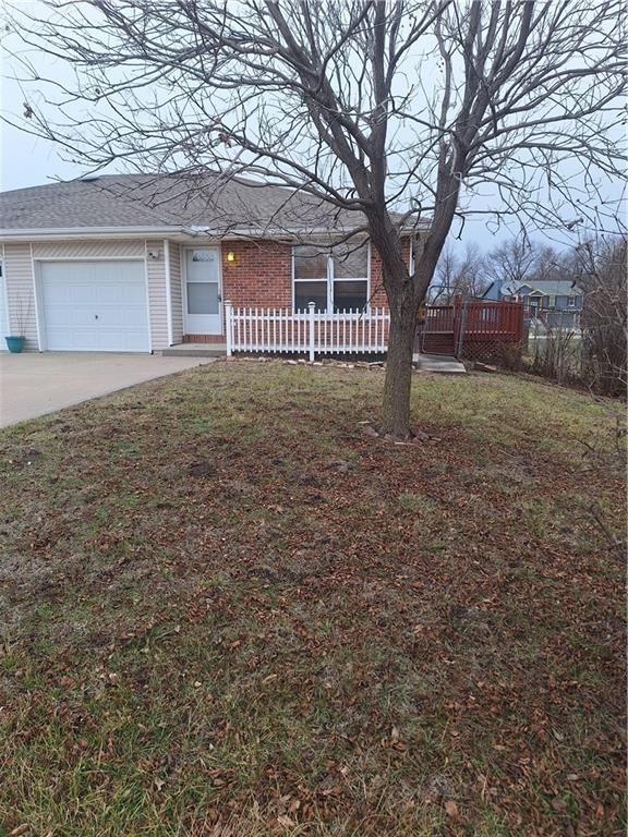 2 W Red Bud Lane — photo 14